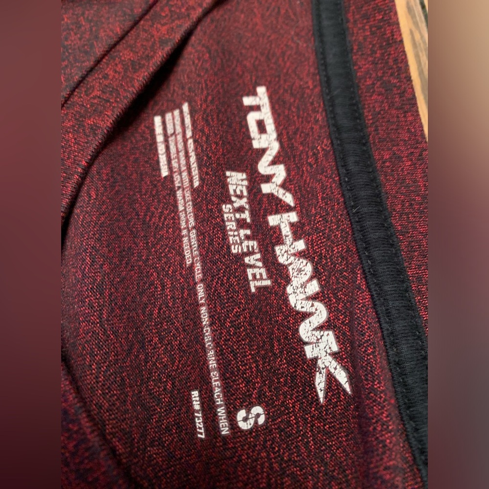 Tony hawk next level series performance shirt red black